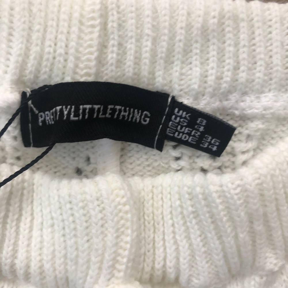 PrettyLittleThing Petite Pointelle Knit Flare Pant - Picture 7 of 8